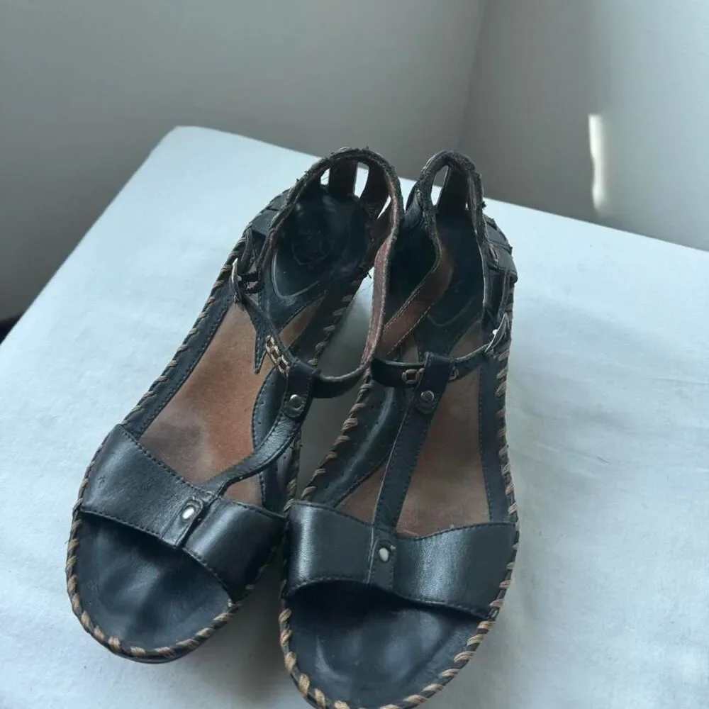 Ariat Black Leather T-Strap Sandals Women’s Size 7.5 Western Boho
